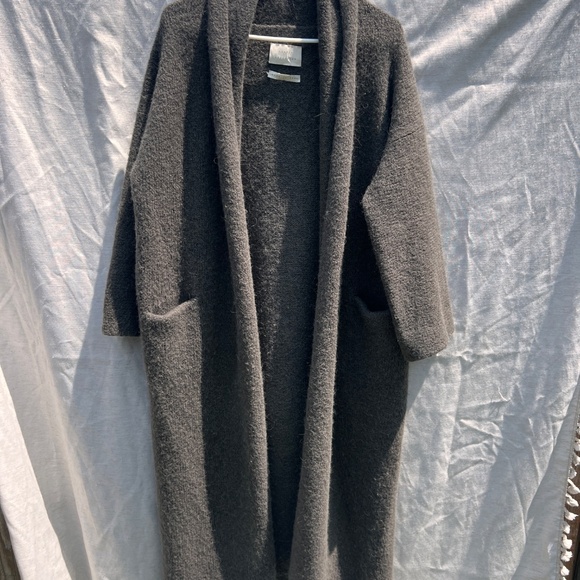 Lauren Manoogian long sweater shawl - Picture 5 of 5